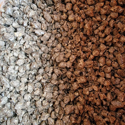 MyPellis Strohgranulat – natürliche, staubarme Einstreu aus reinem Stroh für Pferde, Rinder und Kleintiere.