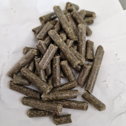 MyPellis Heupellets – natürliches Futter aus getrocknetem Wiesenheu für Kaninchen, Meerschweinchen und andere Nagetiere